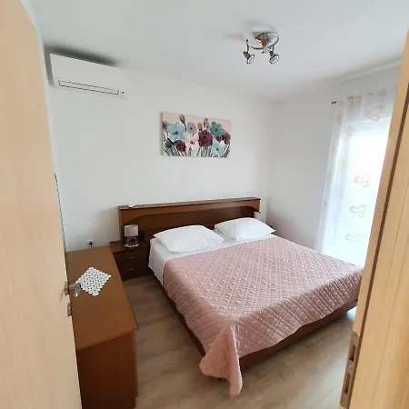 Tim Apartment
