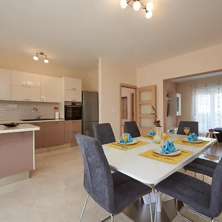 Tim Apartment *