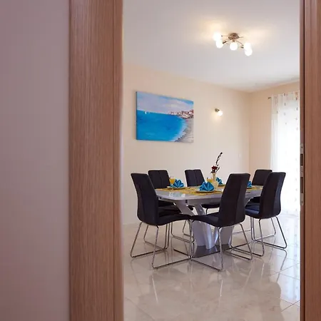 Tim Apartment *