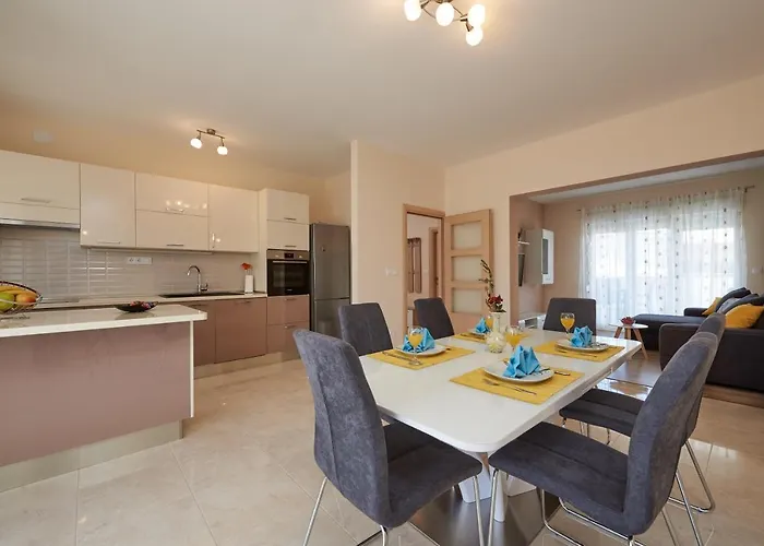 Tim Apartment *